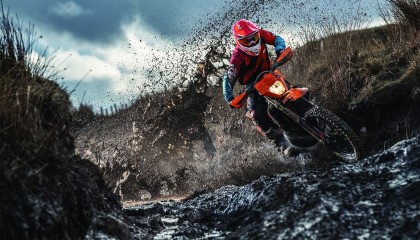 开云体育官方网站-剑指美加墨！哥伦比亚逆转捷克锁头名，登贝莱导演绝地反击