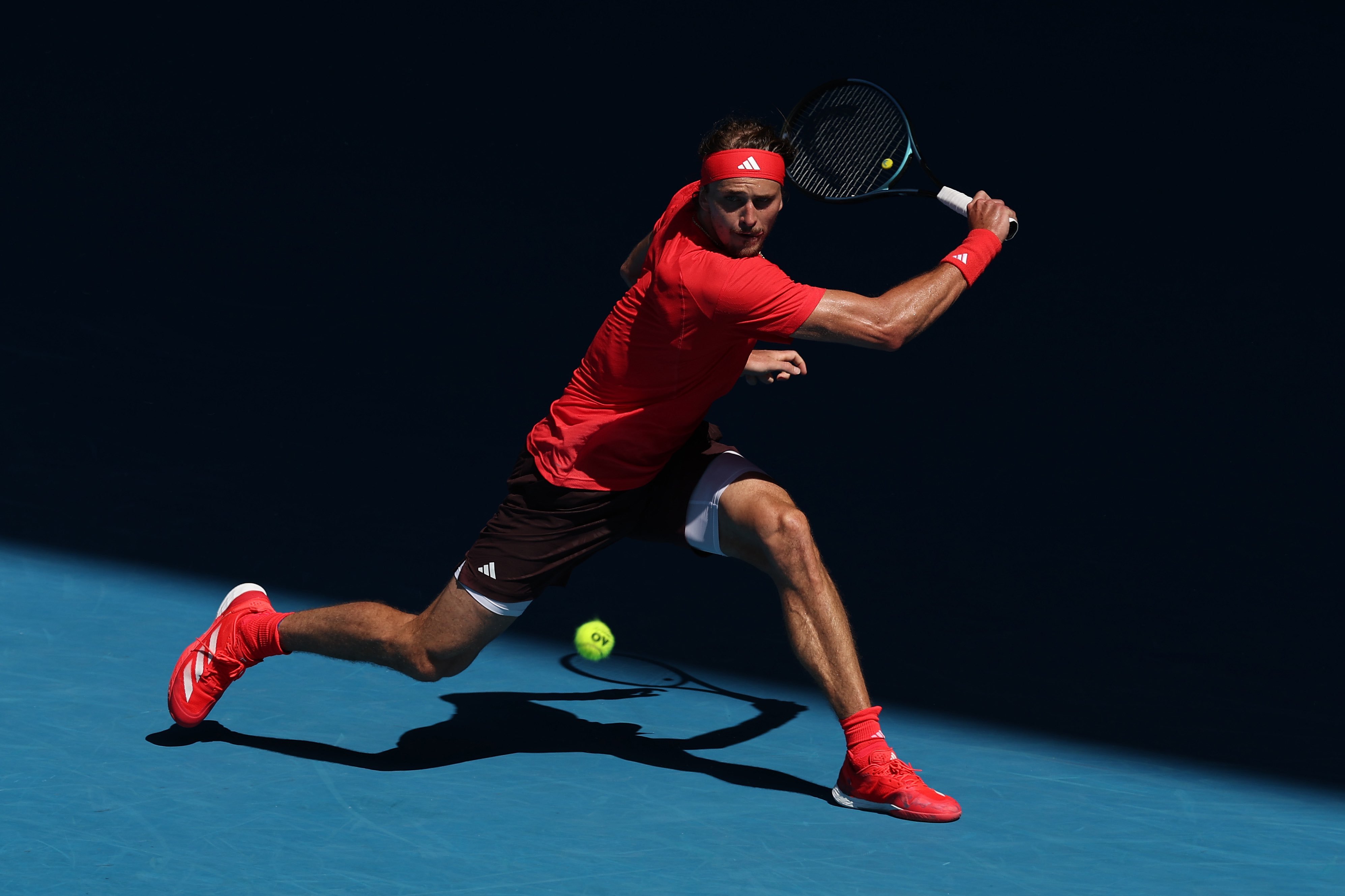 ATP总决赛逆转澳网,兹维列夫带队取胜 ATP总决赛逆转澳网,兹维列夫带队取胜