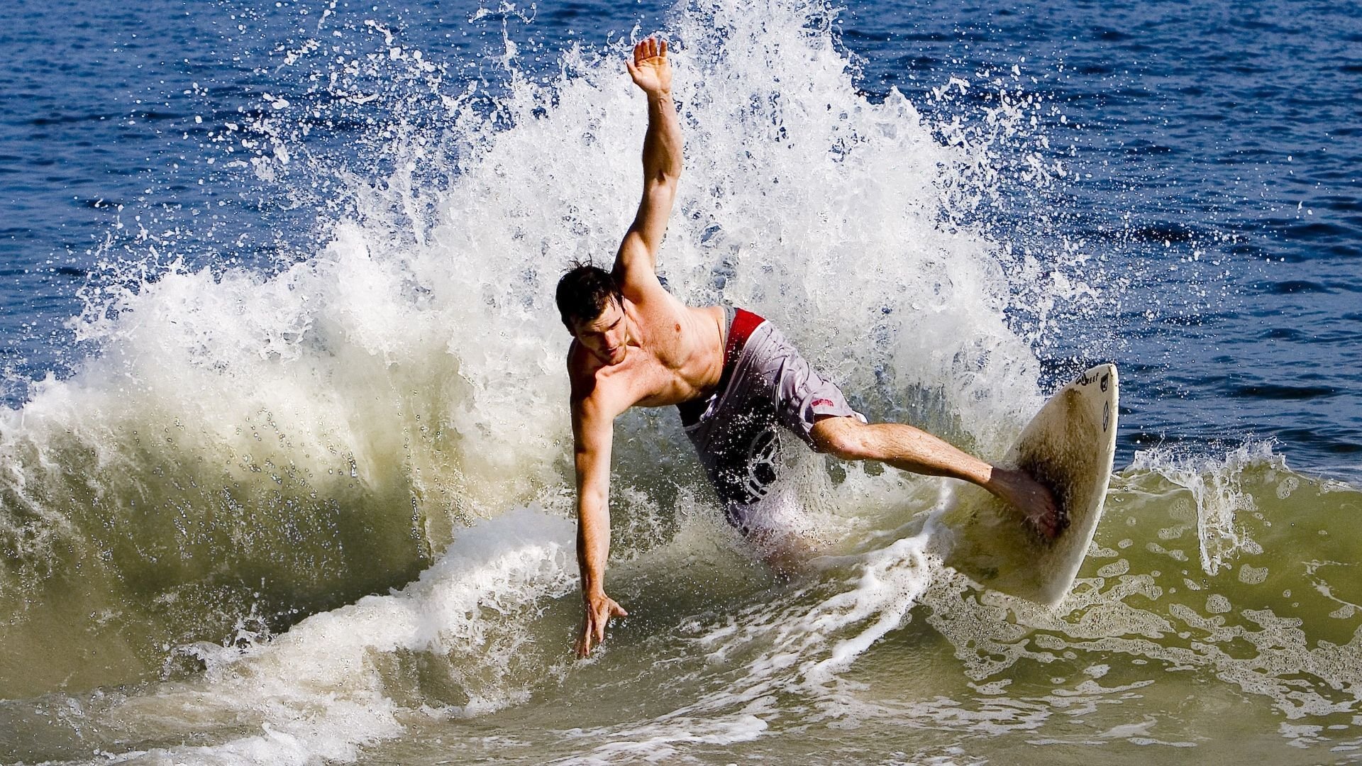 开拓者收割骑士，浓眉在意甲焦点战接管比赛，跨界竞技的统治力启示
