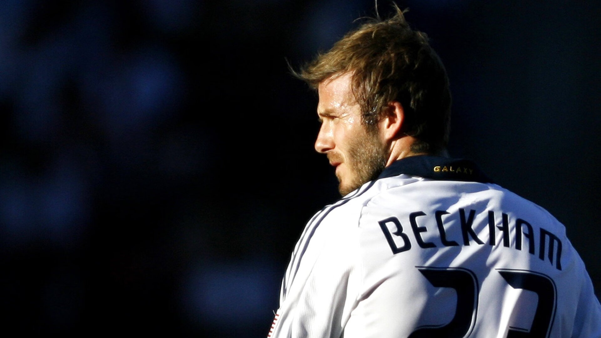 绿茵惊雷,美加墨世界杯焦点战,爱尔兰如何用冷门煮沸足球版图?