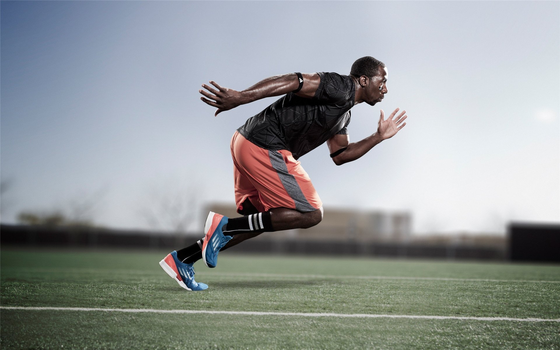 马刺狂胜国王,伦纳德在美加墨世界杯接管比赛